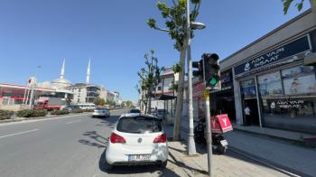 ESENYURT İŞLEK CADDE ÜZERİ SATILIK DÜKKAN ASMA KAT MUTFAK WC 