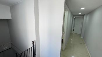 ESENYURT İŞLEK CADDE ÜZERİ SATILIK DÜKKAN ASMA KAT MUTFAK WC 