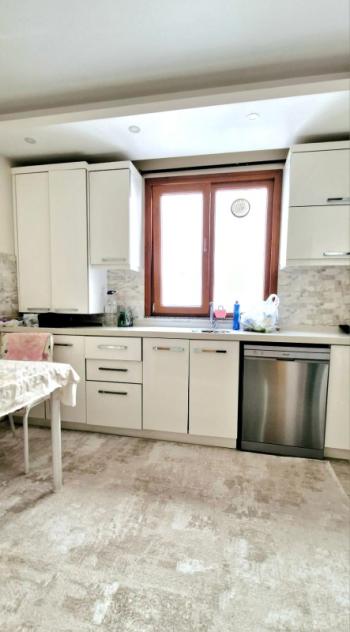 METROYA YAKIN, 2+1 KİRACISIZ , GENÇ BİNADA SATILIK DAİRE