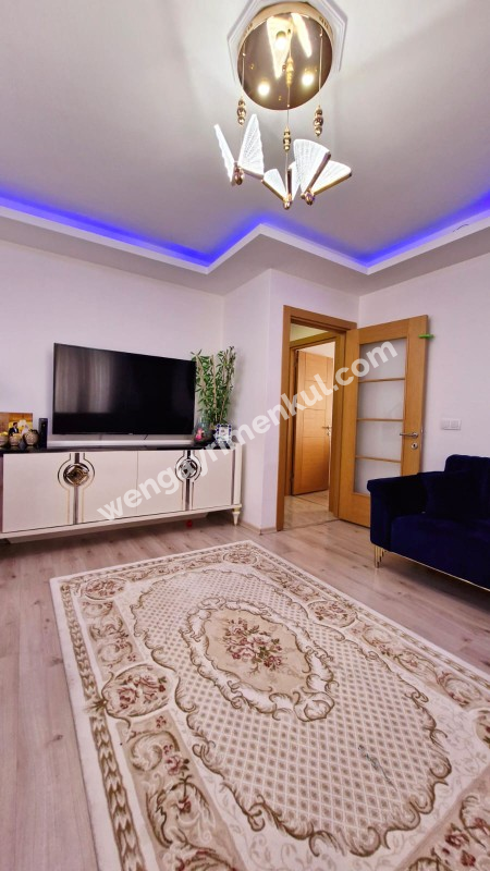 METROYA VE HASTANEYE YÜRÜME MESAFESİNDE ,KİRACISIZ 4.KAT SATILIK 2+1