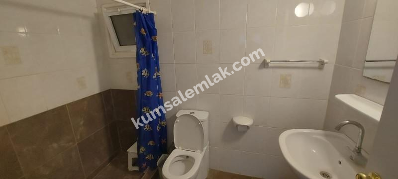 LEFKOŞA KÖŞKÜÇİFLİKTE SATILIK TİCARİ İZİNLİ TÜRK MALI  4+1 DAİRE 