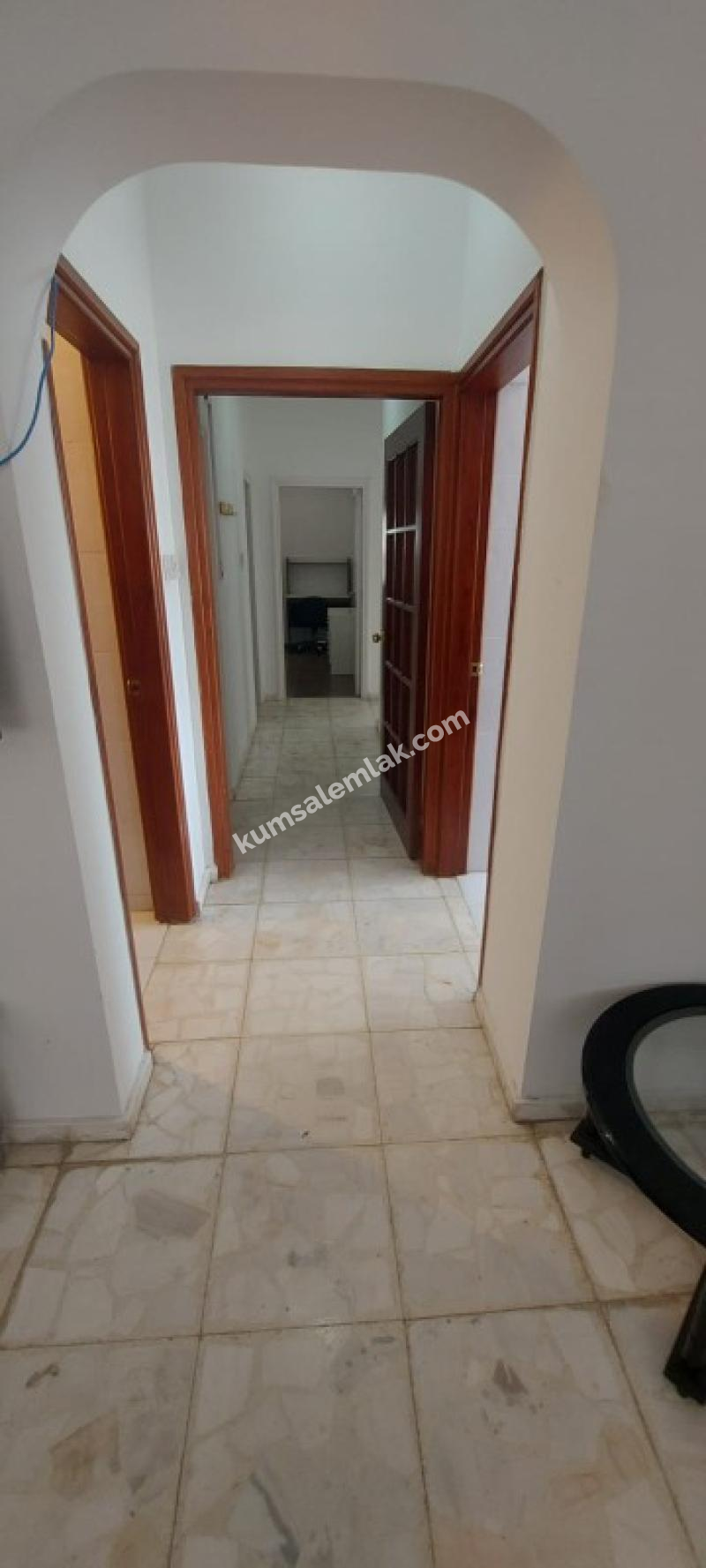 LEFKOŞA KÖŞKÜÇİFLİKTE SATILIK TİCARİ İZİNLİ TÜRK MALI  4+1 DAİRE 