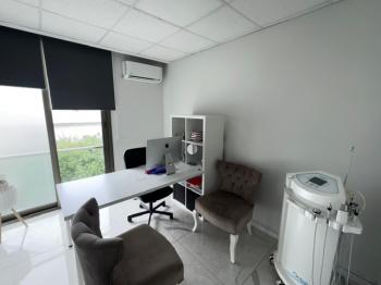 Girne Merkez Ana Arter Üzerinde Satılık 1. Kat Ofis