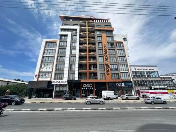 Girne Merkez Ana Arter Üzerinde Satılık 1. Kat Ofis