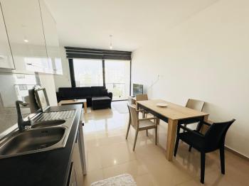 Tek Yetkili Kıbrıs Girne Merkez de Tüm Masrafları Ödenmiş Yeni Eşyalı Geniş 2+1 Daire