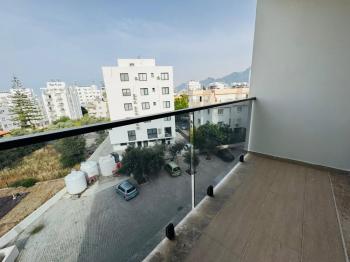 Tek Yetkili Kıbrıs Girne Merkez de Tüm Masrafları Ödenmiş Yeni Eşyalı Geniş 2+1 Daire