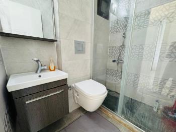 Tek Yetkili Kıbrıs Girne Merkez de Tüm Masrafları Ödenmiş Yeni Eşyalı Geniş 2+1 Daire