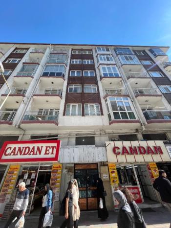 AFYON ÜÇOK EMLAKTAN MARULCU MAHALLESİNDE KİRALIK 3+1 DAİRE