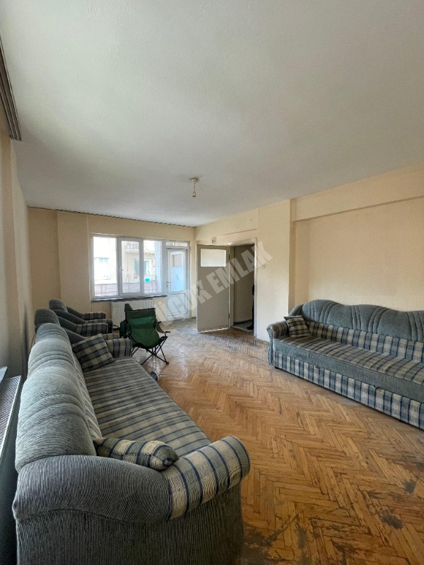 AFYON ÜÇOK EMLAKTAN MARULCU MAHALLESİNDE KİRALIK 3+1 DAİRE