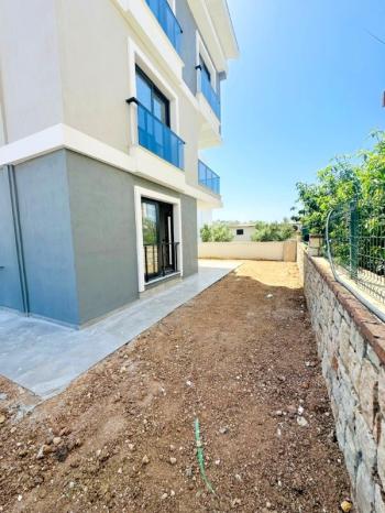 Didim Hisar Mahallesinde Satılık Geniş Bahçeli 2+1 Daire
