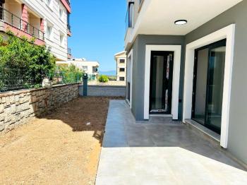 Didim Hisar Mahallesinde Satılık Geniş Bahçeli 2+1 Daire