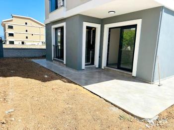 Didim Hisar Mahallesinde Satılık Geniş Bahçeli 2+1 Daire