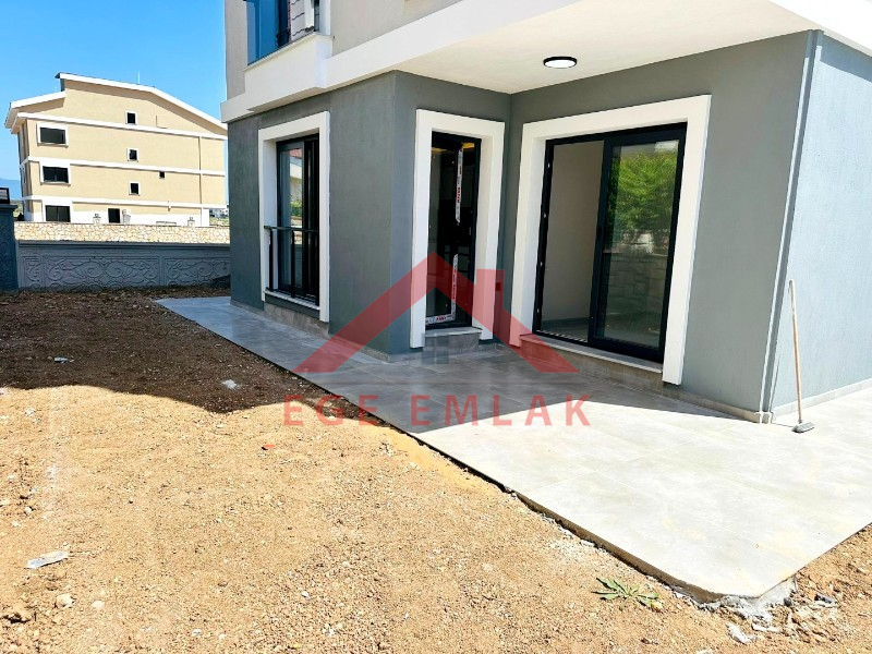 Didim Hisar Mahallesinde Satılık Geniş Bahçeli 2+1 Daire