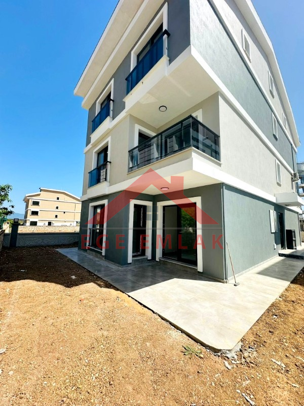 Didim Hisar Mahallesinde Satılık Geniş Bahçeli 2+1 Daire