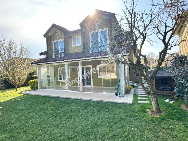 Çekmeköy Greenland Sitesi Büyük Bahçeli 5+2 Köşe Villa