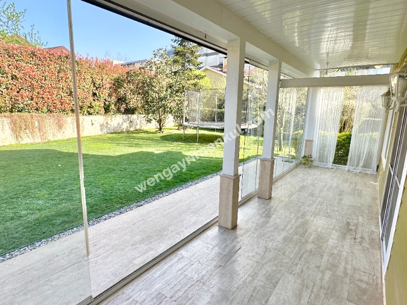 Çekmeköy Greenland Sitesi Büyük Bahçeli 5+2 Köşe Villa
