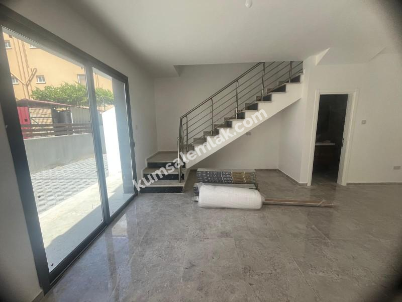 LEFKOŞA GÖNYELİ BÖLGESİNDE SATILIK DUBLEKS 2+1 DAİRE 