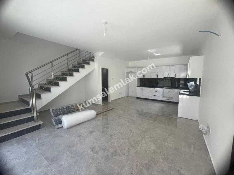 LEFKOŞA GÖNYELİ BÖLGESİNDE SATILIK DUBLEKS 2+1 DAİRE 