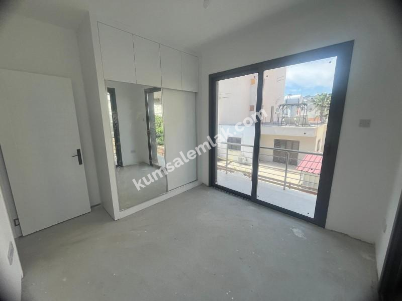 LEFKOŞA GÖNYELİ BÖLGESİNDE SATILIK DUBLEKS 2+1 DAİRE 