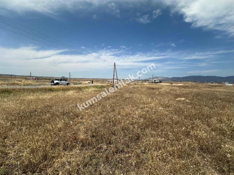 LEFKOŞA AYDEMET METEHAN BÖLGESİNDE SATILIK ARSA 631.28 M2 