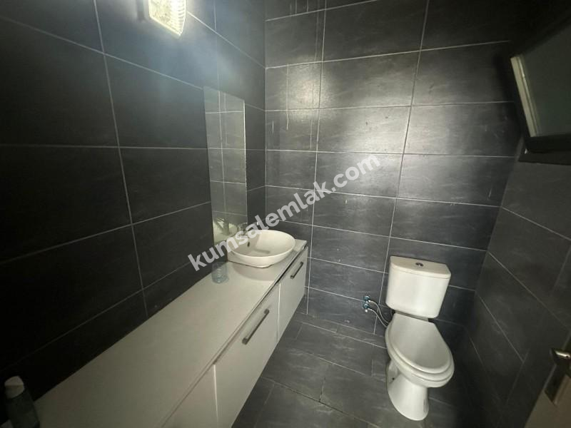 LEFKOŞA DUMLUPINAR BÖLGESİNDE TÜRK MALI SATILIK EŞYALI DAİRE 