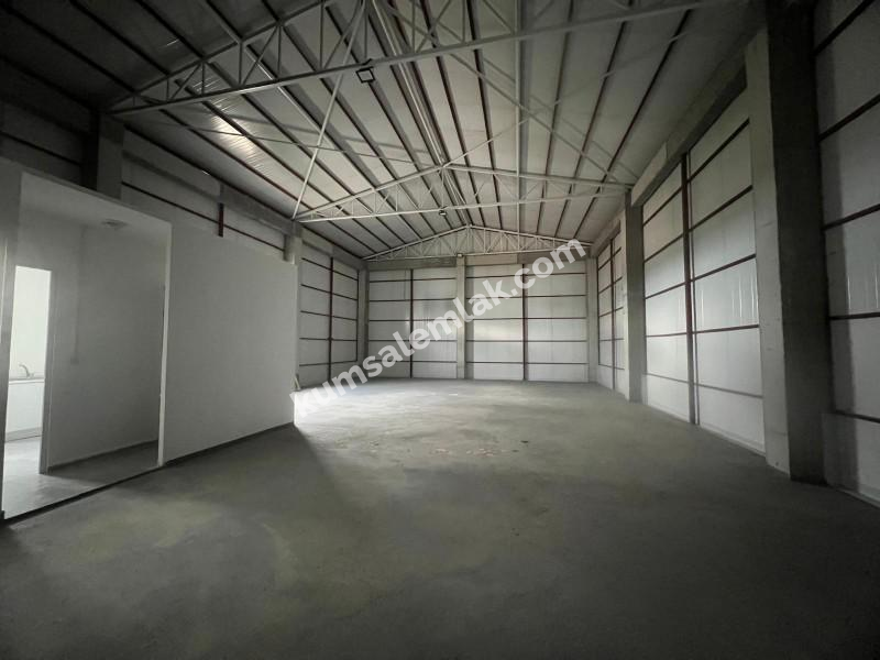 LEFKOŞA ERCAN HAVA LİMANI ARKASINDA KİRALIK DEPOLAR 