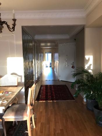 TAKSİM’DE GEZİ PARKI YANINDA MÜKEMMEL KONUMDA SATILIK 4+1