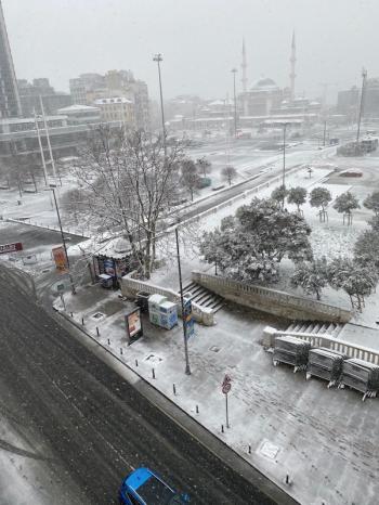 TAKSİM’DE GEZİ PARKI YANINDA MÜKEMMEL KONUMDA SATILIK 4+1
