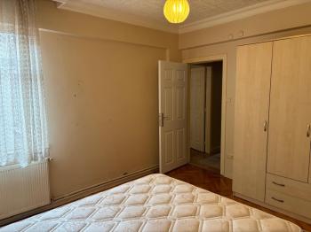 FULYA'DA MERKEZİ KONUMDA KİRALIK 2+1 EŞYALI DAİRE 