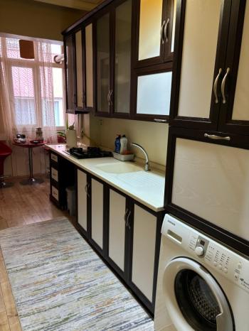 FULYA'DA MERKEZİ KONUMDA KİRALIK 2+1 EŞYALI DAİRE 