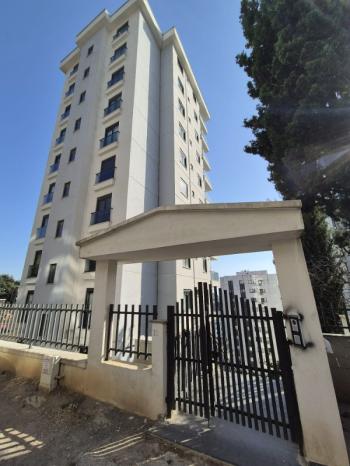 YAKACIK ÇARŞI MAHALLESİ'NDE 2+1 SATILIK DAİRE (TR / ENG)