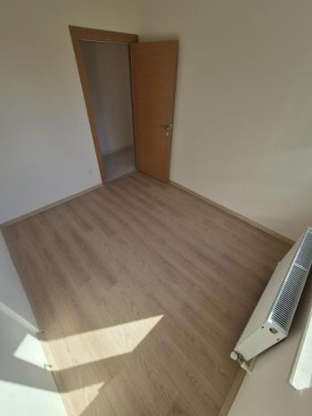 YAKACIK ÇARŞI MAHALLESİ'NDE 2+1 SATILIK DAİRE (TR / ENG)
