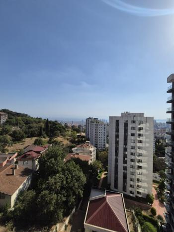 YAKACIK ÇARŞI MAHALLESİ'NDE 2+1 SATILIK DAİRE (TR / ENG)