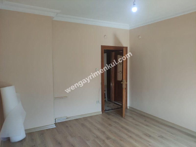 Ümraniye Tantavi'de Metroya Yakın Tadilatlı 3+1 Kiralık Daire