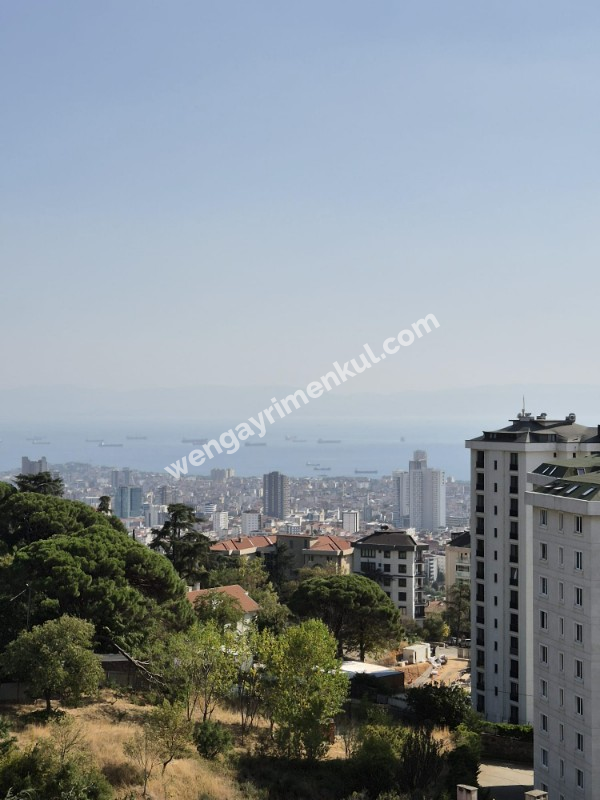 YAKACIK ÇARŞI MAHALLESİ'NDE 2+1 SATILIK DAİRE (TR / ENG)