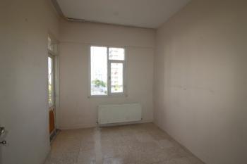 Elmas’tan Akkent Mah. Site İçerisinde Bağımsız Mutfak 3+1