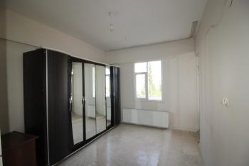 Elmas’tan Akkent Mah. Site İçerisinde Bağımsız Mutfak 3+1
