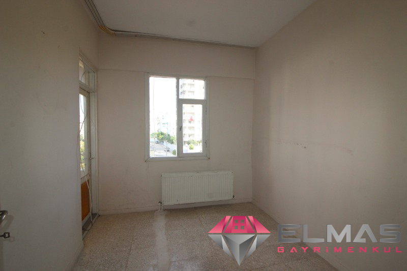 Elmas’tan Akkent Mah. Site İçerisinde Bağımsız Mutfak 3+1