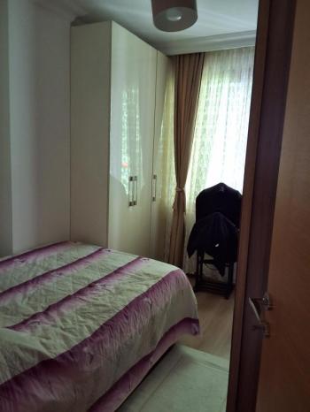 Bakırköy Zuhuratbaba Mahallesi’nde Merkezi Konumda Ferah 2+1 Satılık Daire 