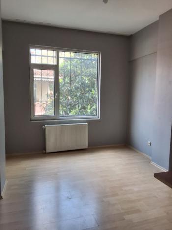 Bakırköy Kartaltepe Mahallesi’nde Geniş ve Kullanışlı 3+1 Kiralık Daire