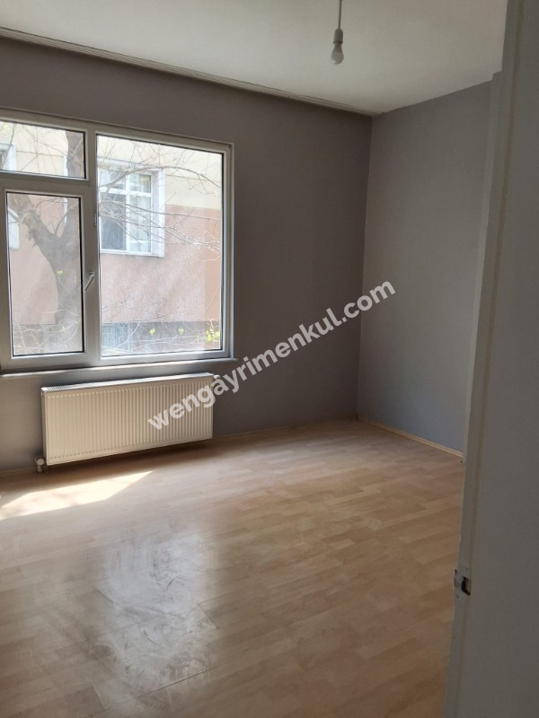Bakırköy Kartaltepe Mahallesi’nde Geniş ve Kullanışlı 3+1 Kiralık Daire