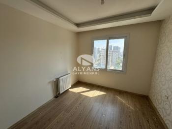 ALYANS'TAN MERKEZİ KONUMDA BAĞIMSIZ MUTFAK SİTE İÇİ GENİŞ 3+1
