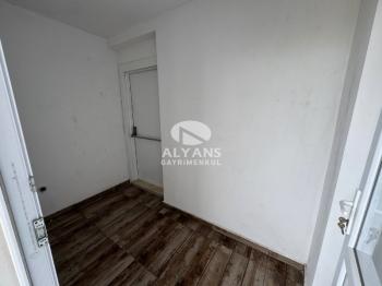 ALYANS'TAN LÜKS SİTE'DE AQUAPARKLI KUSURSUZ İŞÇİLİKLİ GENİŞ 4+1