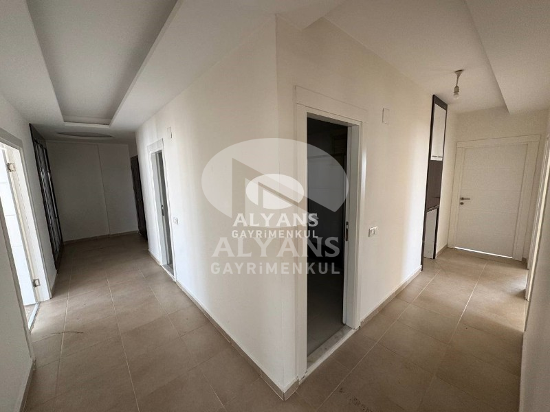 ALYANS'TAN MERKEZİ KONUMDA BAĞIMSIZ MUTFAK SİTE İÇİ GENİŞ 3+1