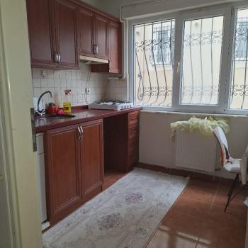 ALTINTEPE'DE MÜKEMMEL KONUMDA 2+1 EŞYALI KİRALIK FIRSAT DAİRE