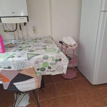 ALTINTEPE'DE MÜKEMMEL KONUMDA 2+1 EŞYALI KİRALIK FIRSAT DAİRE