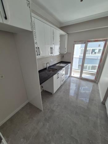 KARTAL ESENTEPE MAHALLESİ'NDE 2+1 SATILIK DAİRE (TR/ENG)