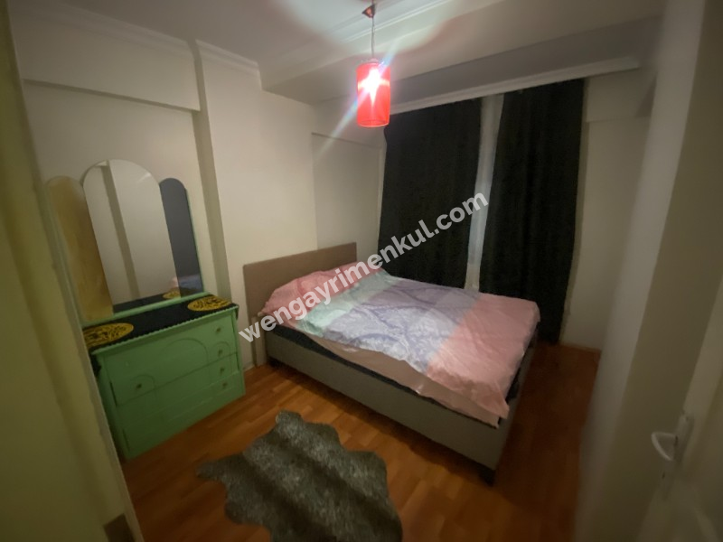 ALTINTEPE'DE MÜKEMMEL KONUMDA 2+1 EŞYALI KİRALIK FIRSAT DAİRE
