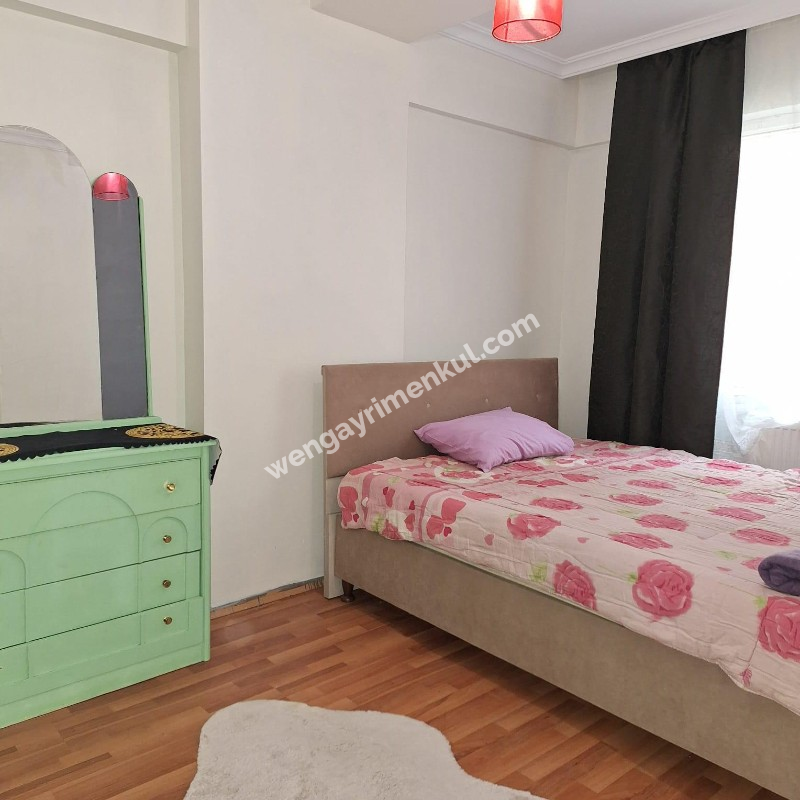 ALTINTEPE'DE MÜKEMMEL KONUMDA 2+1 EŞYALI KİRALIK FIRSAT DAİRE