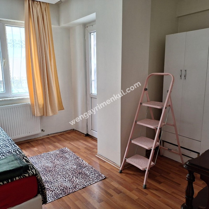 ALTINTEPE'DE MÜKEMMEL KONUMDA 2+1 EŞYALI KİRALIK FIRSAT DAİRE